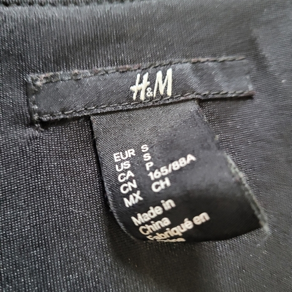 H&M Black Gold V-Neck Chevron Sequins Night Out Dress Size Women's Small 6 - Picture 9 of 10